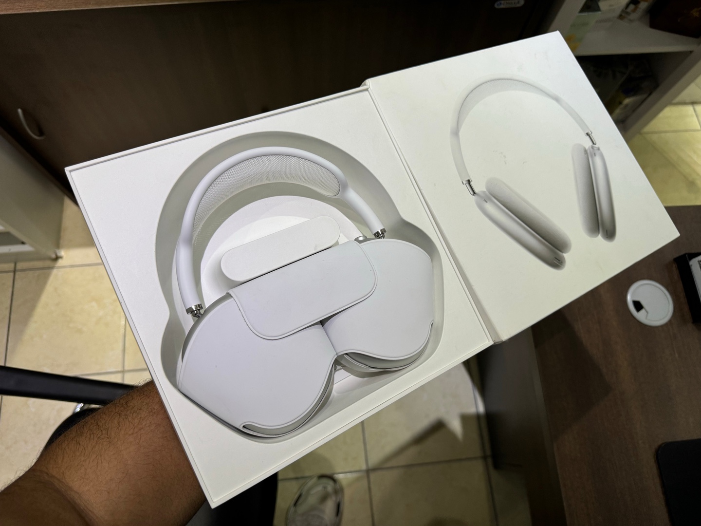 camaras y audio - AirPods Max Silver Como Nuevo, Originales, RD$ 23,500 NEG / Tienda 0