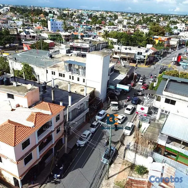 oficinas y locales comerciales - DE VENTA Amplio LOCAL COMERCIAL de Dos Niveles 📍EN 1