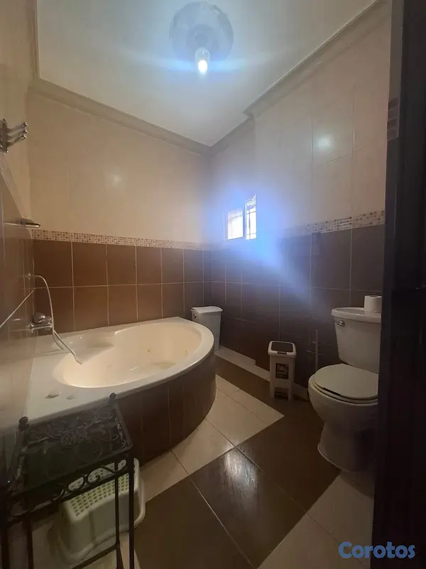 casas - casa en venta-entre Cayetano germosen e independencia, Santo Domingo  4