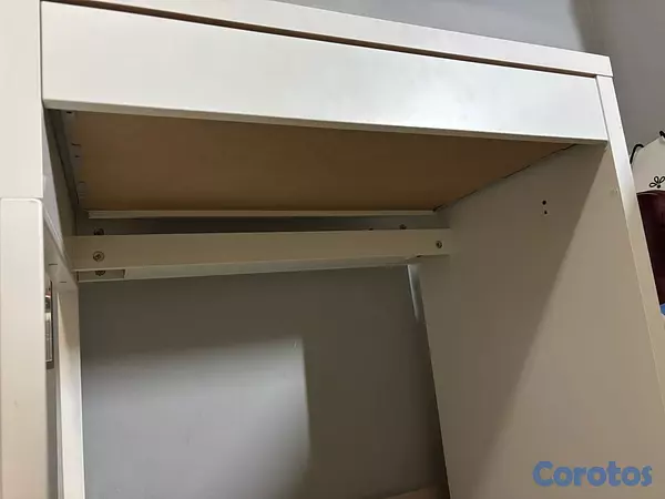 muebles y colchones - Escritorio blanco IKEA  3