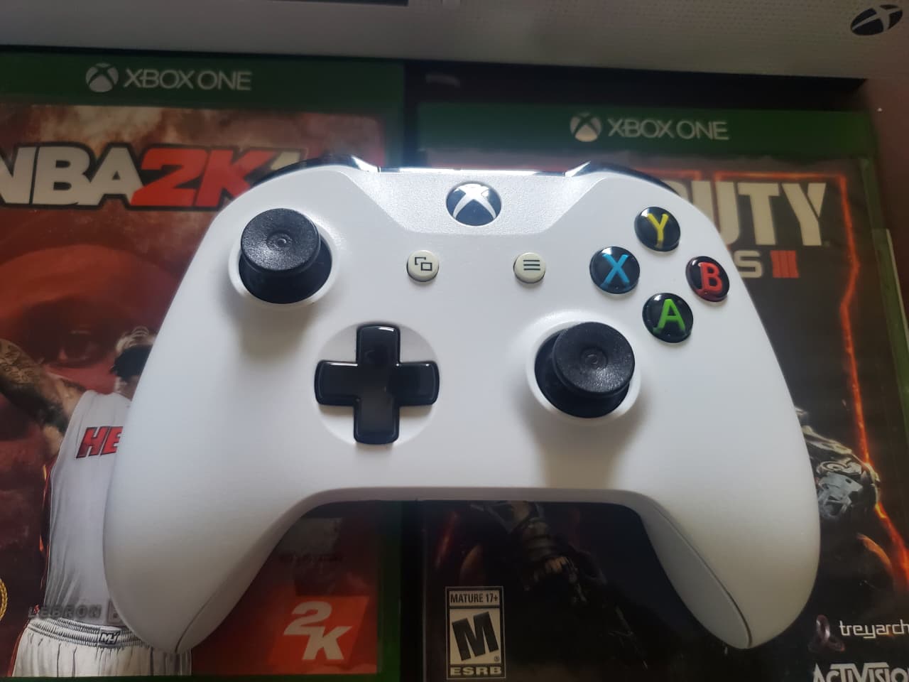 consolas y videojuegos - XBOX ONE S DE OPORTUNIDAD UNICO DUEÑO 4