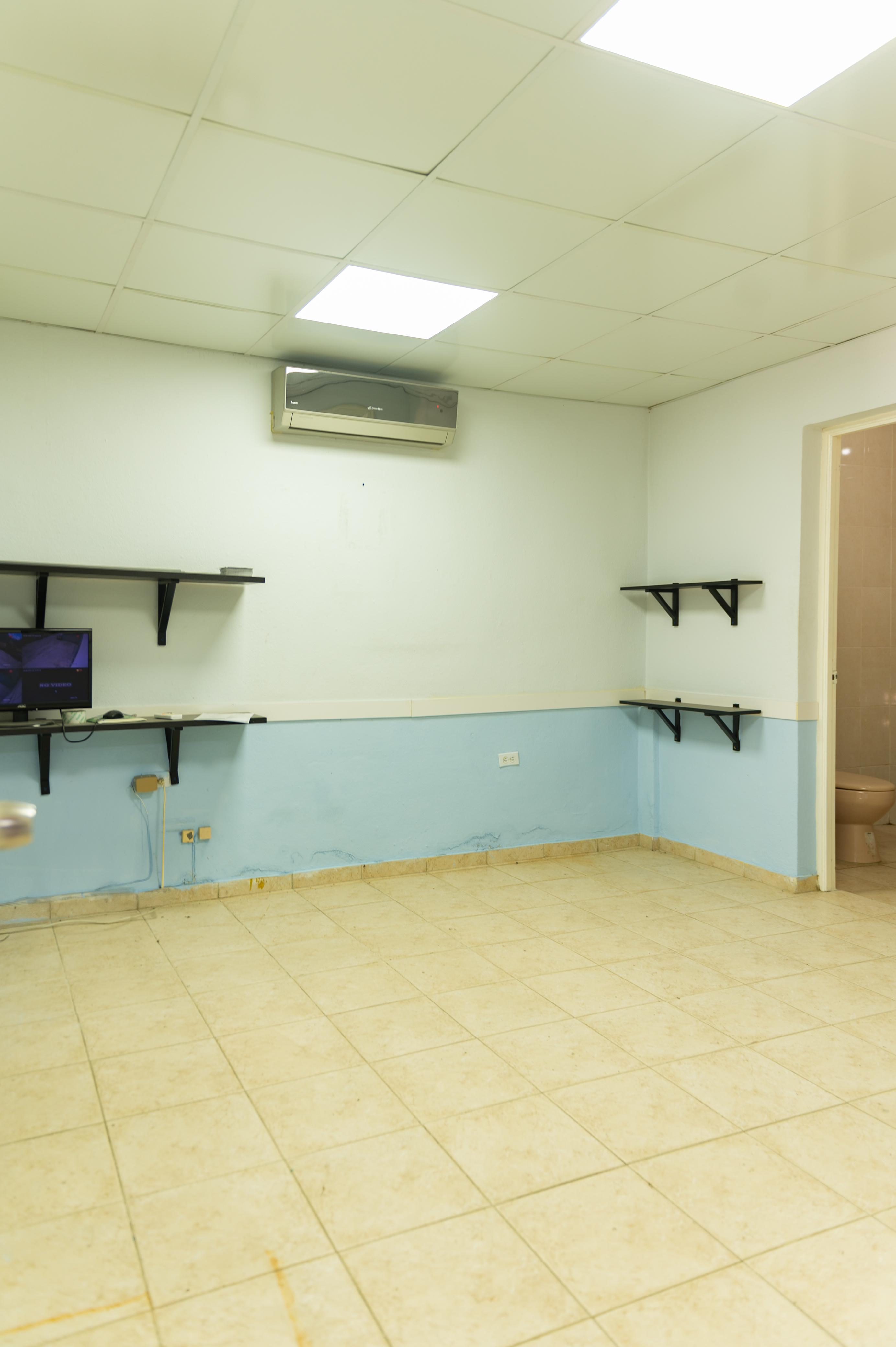 oficinas y locales comerciales - Rento nave industrial en km 13 autopista Duarte  6