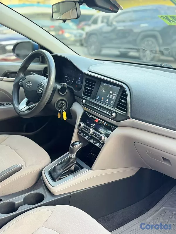 carros - CLEAN CARFAX CERTIFICADOEQUIPAMIENTO DESTACADO (SE 10