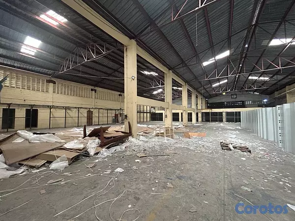 oficinas y locales comerciales - Nave en alquiler 4,300mt2 en Mendoza SDE
ALQUILER
US$ 34,400 2