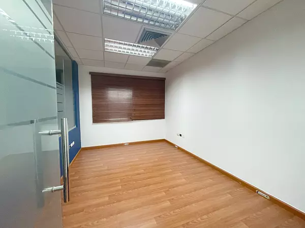 oficinas y locales comerciales - Alquiler local comercial en Piantini 3