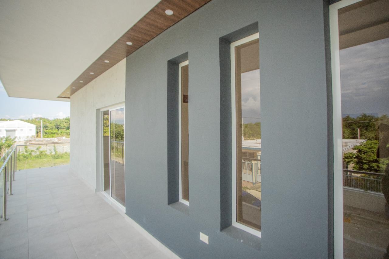 casas - Residencia/Casa con piscina  5