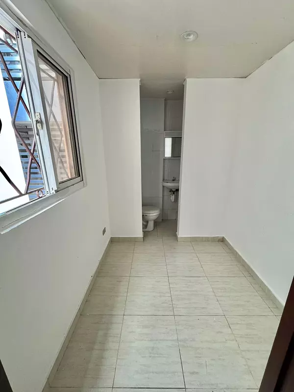 apartamentos - Apartamento Tipo PH En Alquiler – Mirador Sur 8