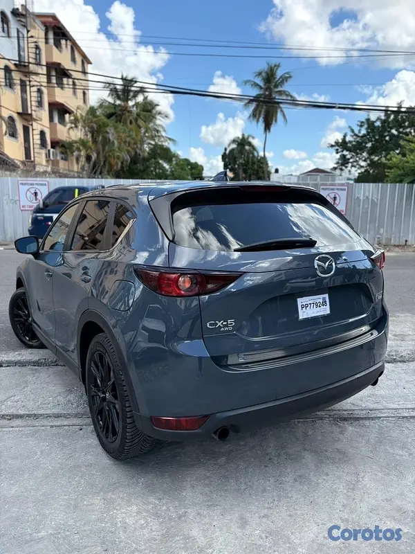 jeepetas y camionetas - MAZDA CX5 CARBON EDITOR 2021 4