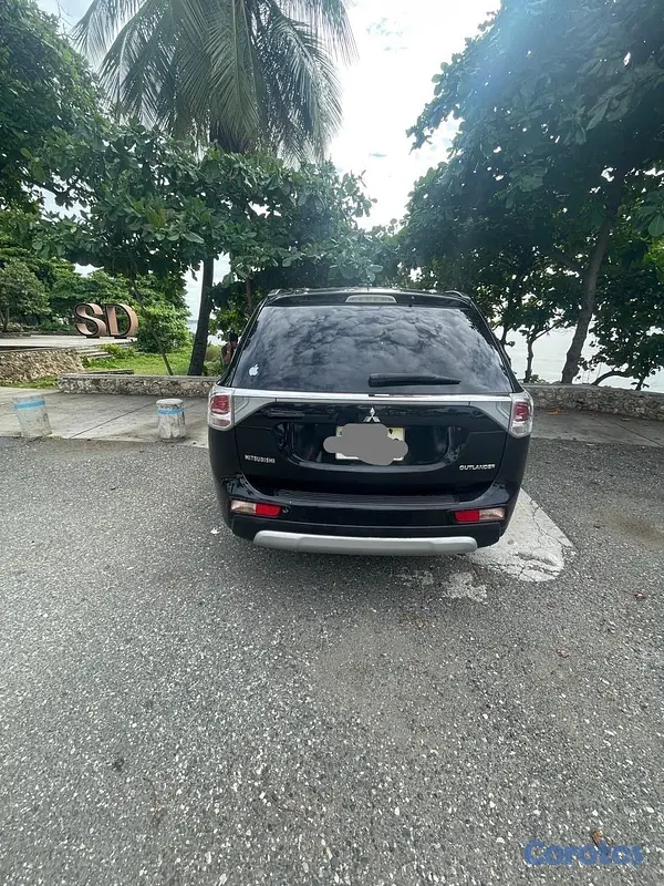 jeepetas y camionetas - Mitsubishi Outlander SE 2.4 MIVEC SUV  2