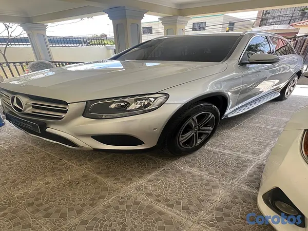 jeepetas y camionetas - Mercedes Benz GLC 250 4Matic 5