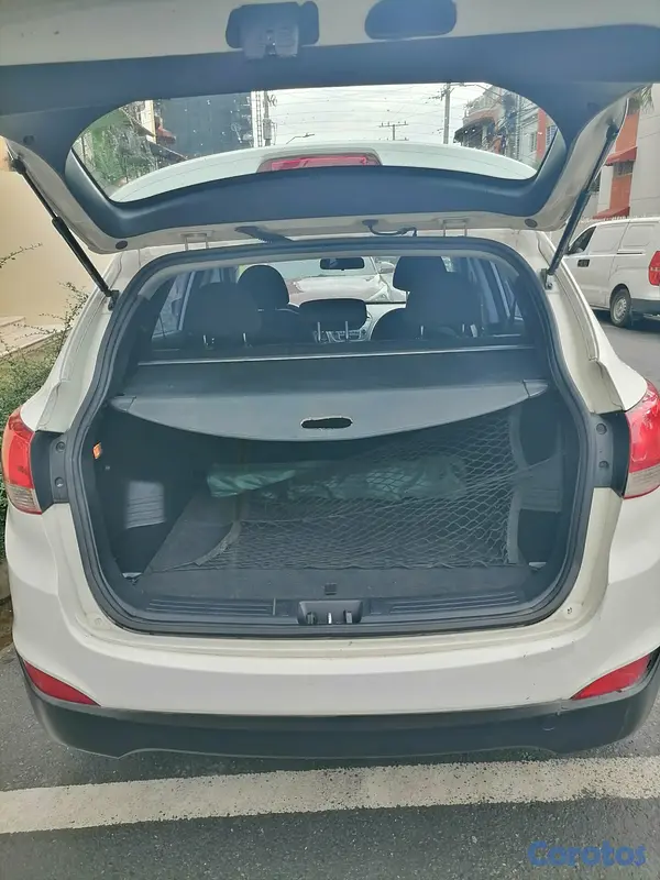 jeepetas y camionetas - Hermosa Hyundai Tucson Blanca 2012 5