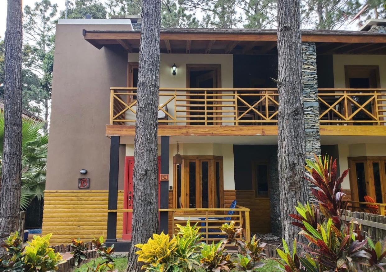 casas vacacionales y villas - JARABACOA 🌲 VENTA Tipo Town HouseVilla pequeña de 1 habitación + Ático cómo  9