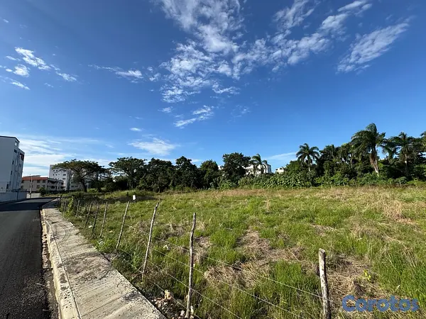 solares y terrenos - Solar en Venta en San Francisco de Macorís Urb Caperuza 2 3