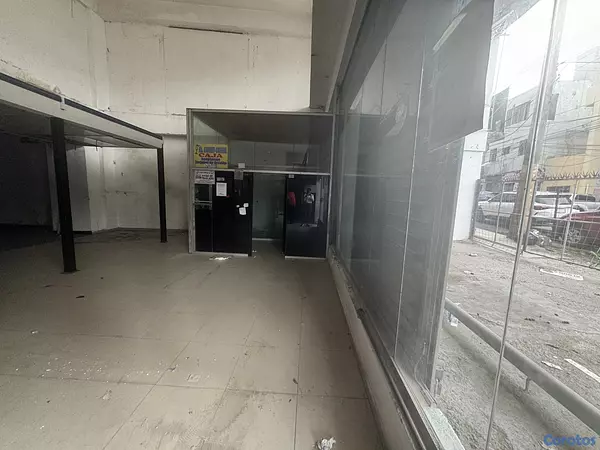 oficinas y locales comerciales - LOCAL COMERCIAL VILLA FRANCISCA  4