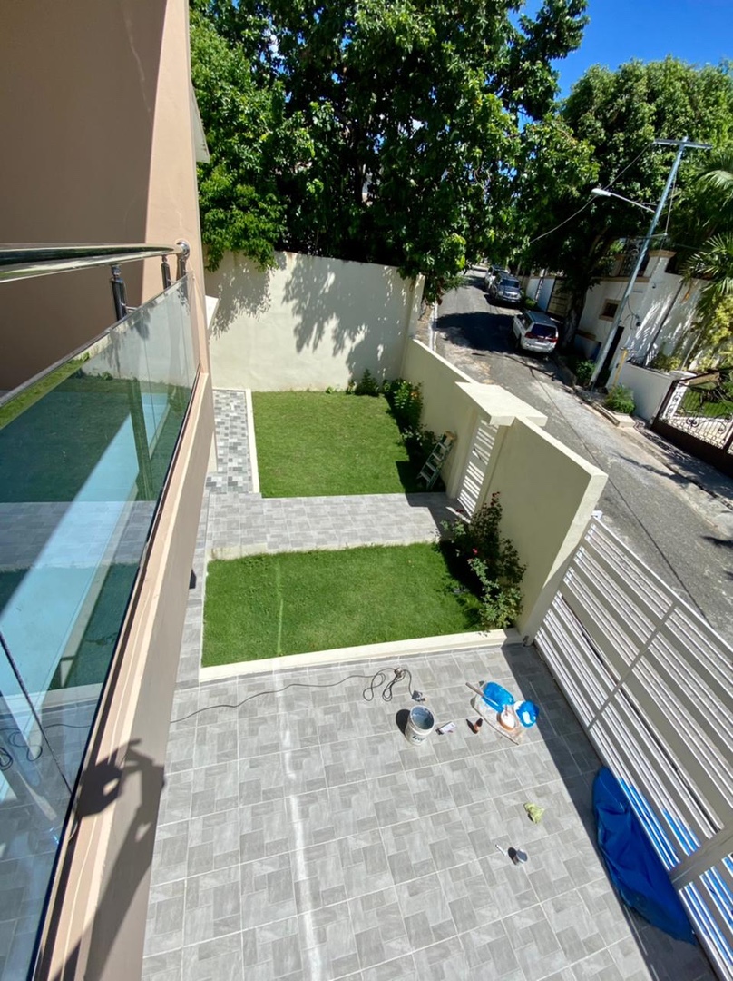 casas - Vendo Casa Hermosa, Amplia y Moderna para estrenar con Picuzzy Arroyo hondo 3 1