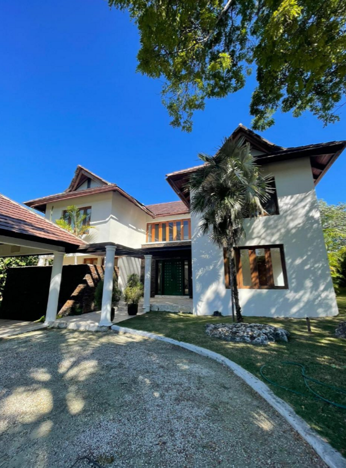 casas vacacionales y villas - Villa las Laguna en Cap Cana Oportunidad  1