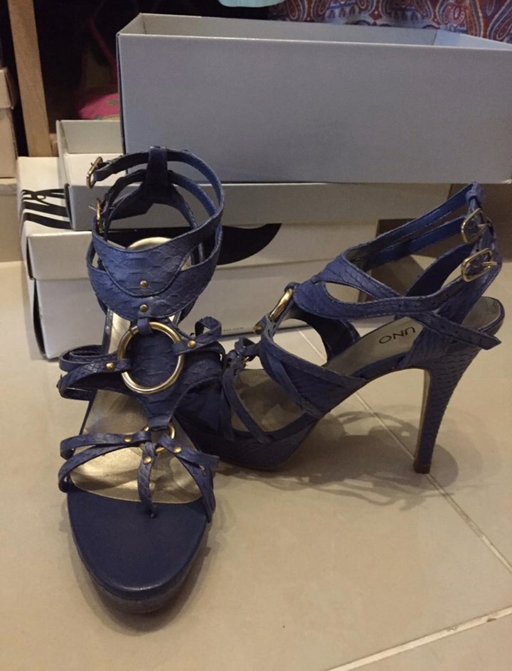 zapatos para mujer - Zapatos marca Via Uno Size 7 0