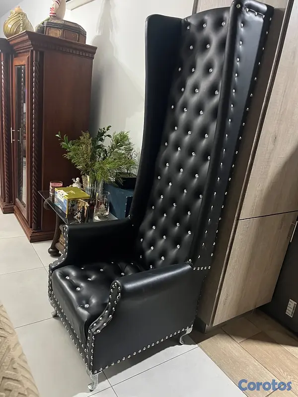 muebles y colchones - Sillón alto en piel genuina  2