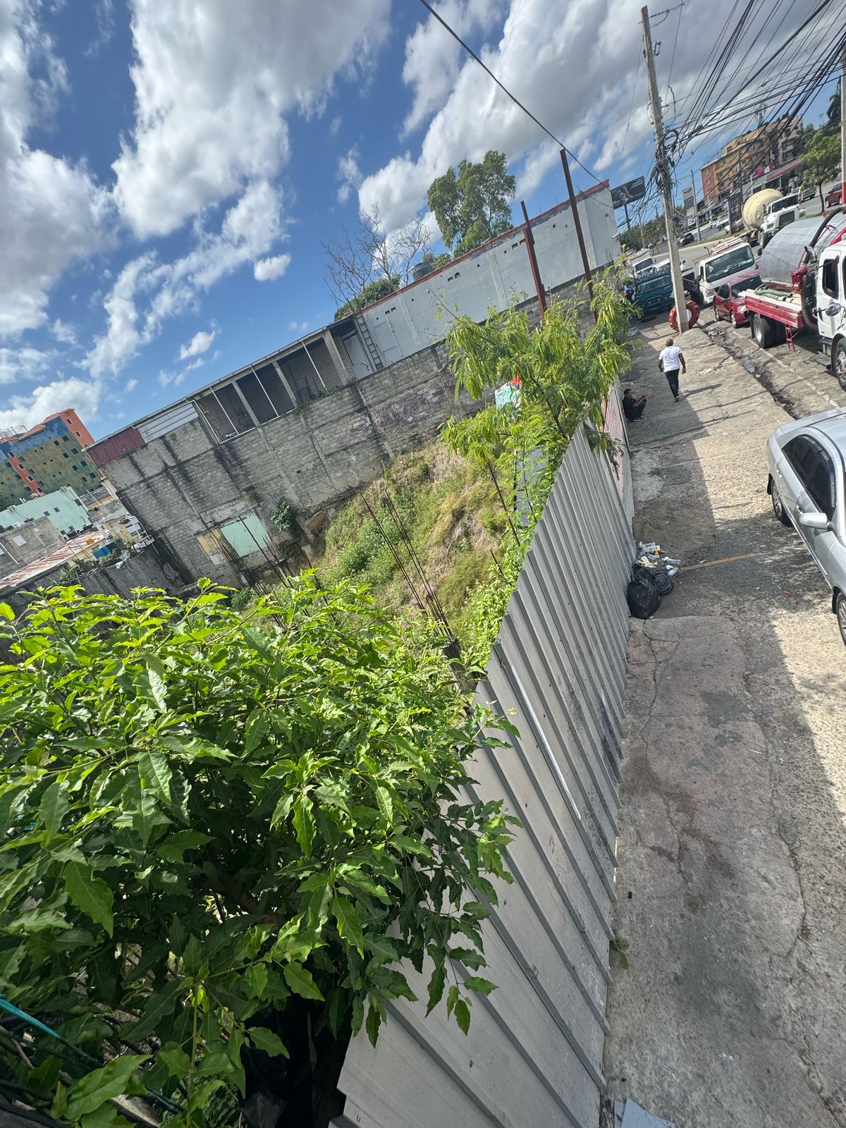 solares y terrenos - VENDO Solar de 804 Metros En La Avenida Los Prócer 1