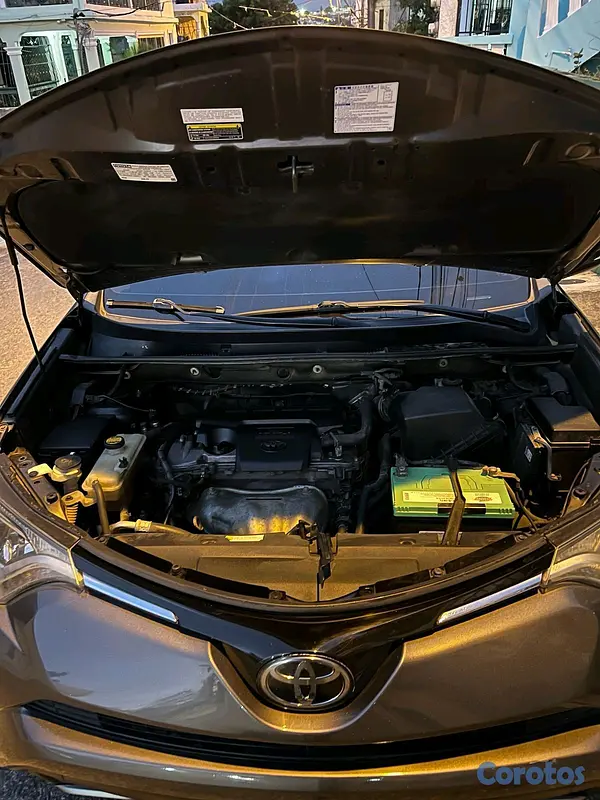 jeepetas y camionetas - Toyota rav4 2017 xle  2
