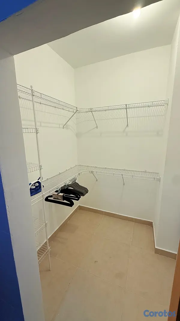 apartamentos - Apto Evaristo Morales Venta USD325 mil 16