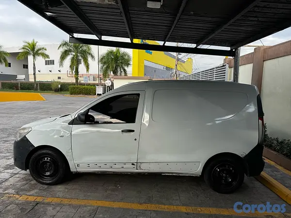jeepetas y camionetas - FURGONETA RENAULT DOKKER 2017 2