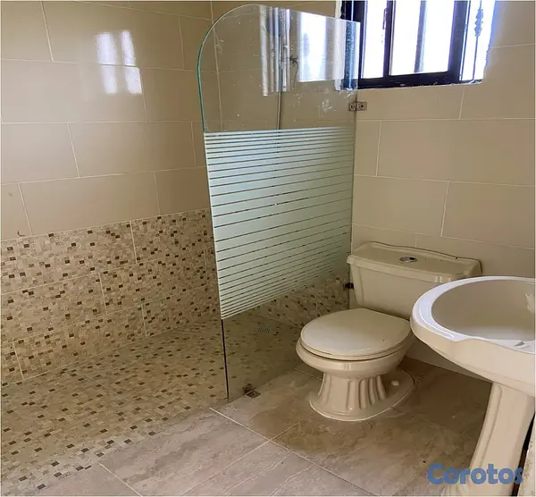 casas - Vendo Casa REMODELADA TOTAL en Buena vista II, 7 HABS., 443 Mts.2, REBAJADA 4