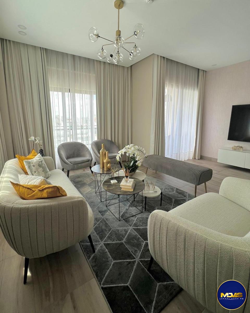 apartamentos - Se Vende Apartamento totalmente amueblado en Piantini, Santo Domingo  2