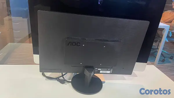 computadoras y laptops - Monitor AOC en perfecto funcionamiento 2