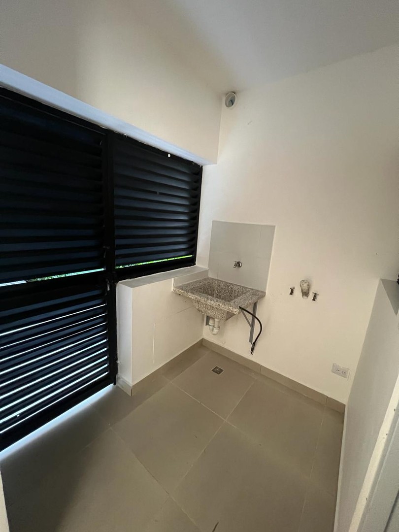 apartamentos - Apartamento 1er Nivel con Patio proximo al HOMS  6