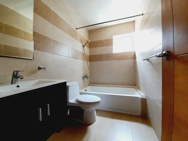 apartamentos - VENDO EN EVARISTO MORALES 5