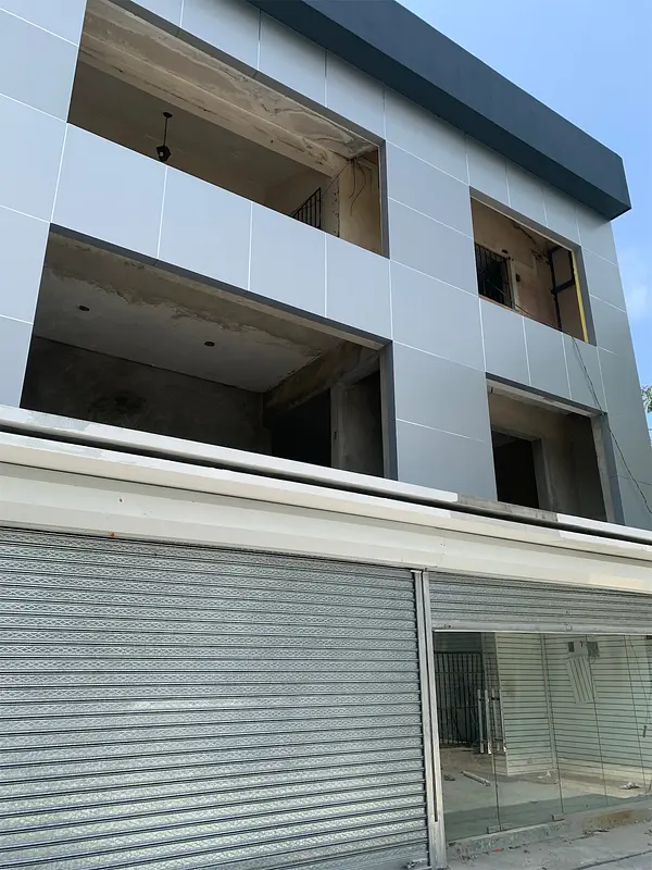 oficinas y locales comerciales - Local de tres niveles 2