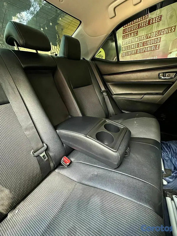 carros - Toyota Corolla 2017 50 Aniversario – Edición Espec 4