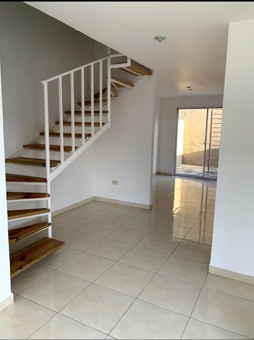 casas - casa en avenida jacobo mujluta, colinas del viento 3