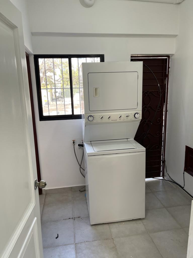 apartamentos - Vendo en Piantini
Apartamento en 2do nivel 
 0