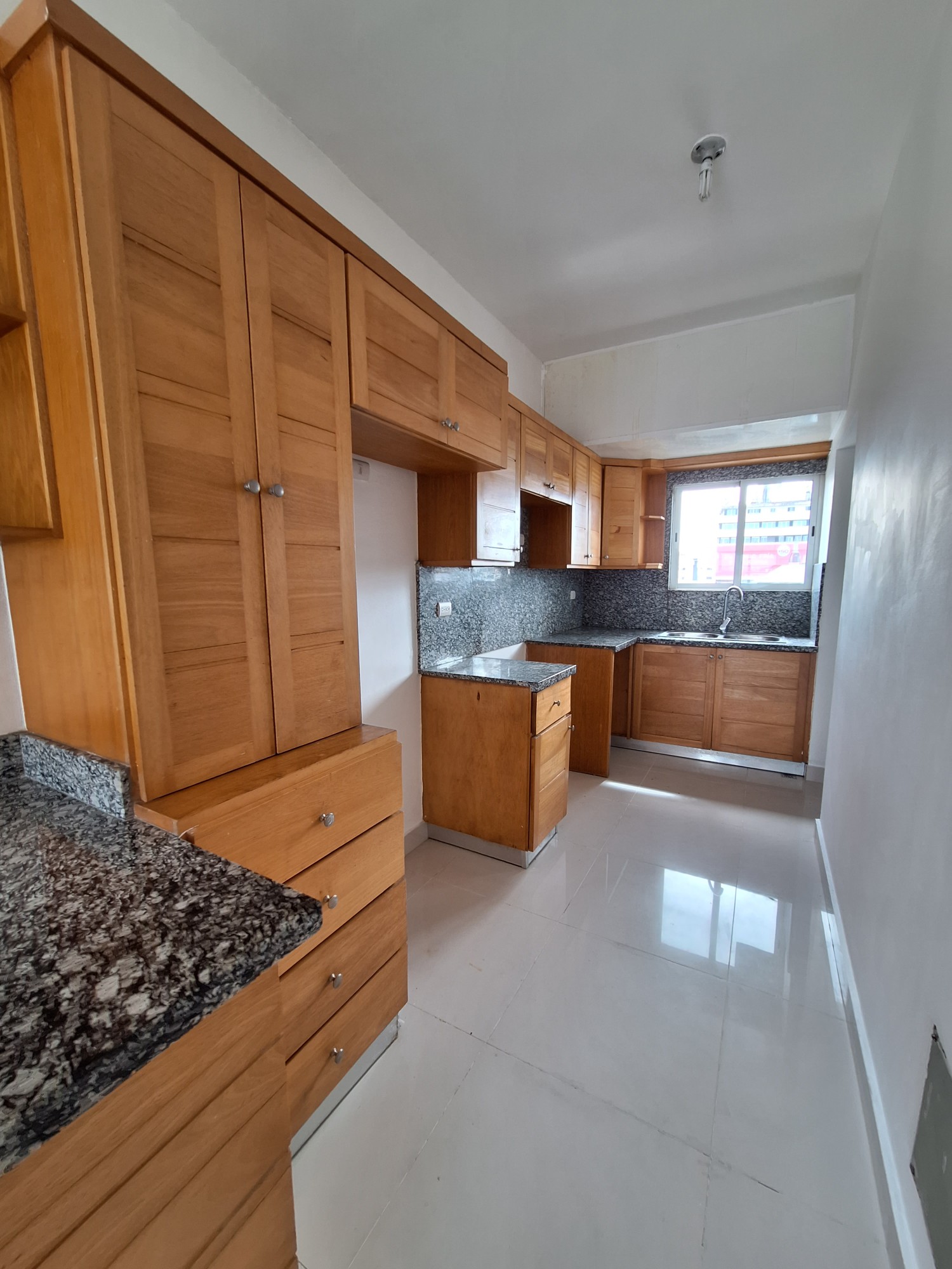 apartamentos - Rento apartamento sin amueblar millon 3