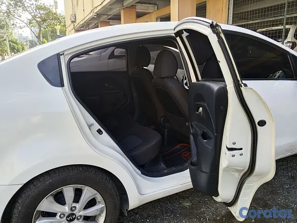 carros - VENDO KIA RIO 2016 EN BUENAS CONDICIONES 5