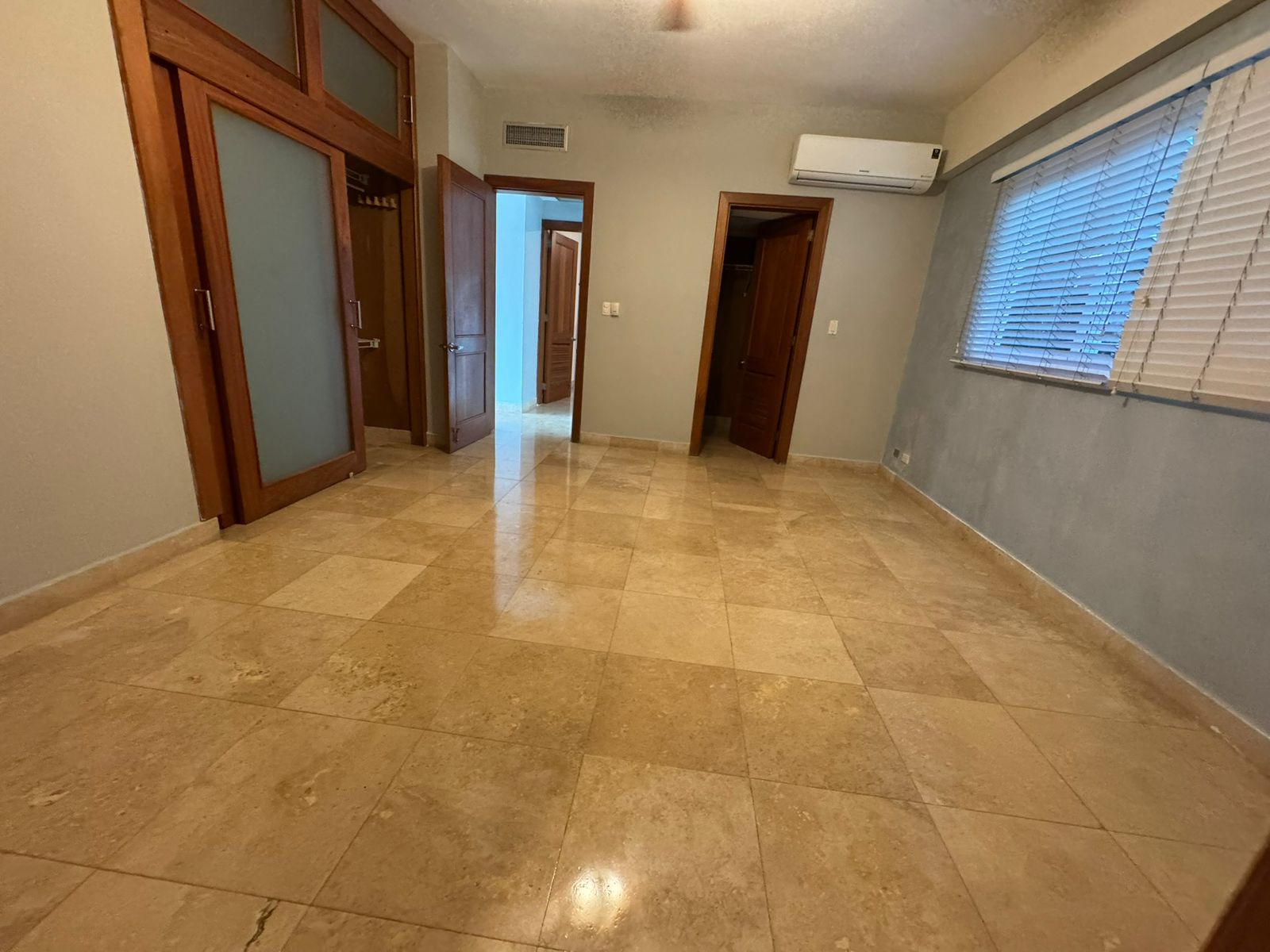 apartamentos - Piso 3 En La Esperilla Torre Familiar 7