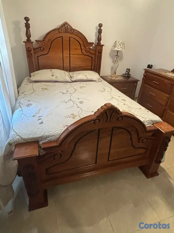 muebles y colchones - juego de cama full roble dos mesas gabetero. y cama   no colchones  5
