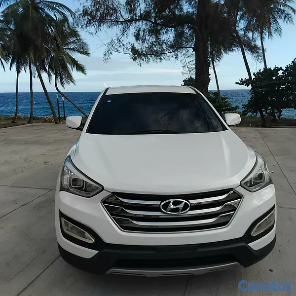 jeepetas y camionetas - Hyundai Santa Fe año 2016 6