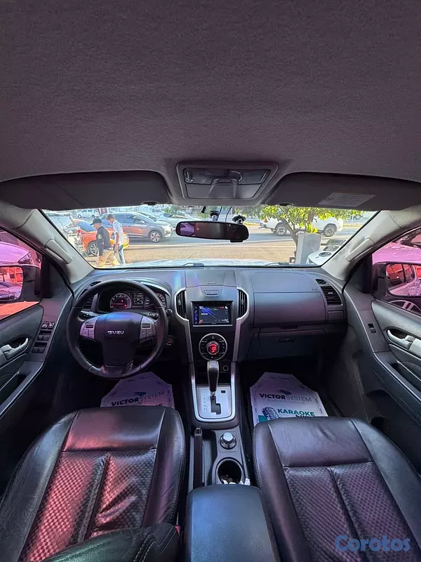 jeepetas y camionetas - Isuzu MUX 2015
 4