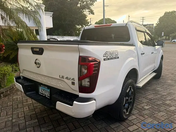 jeepetas y camionetas - Nissan frontier le 2022 6