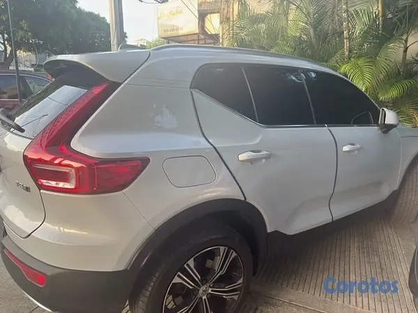 jeepetas y camionetas - Volvo XC40 Inscription T5 2020 2