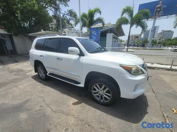jeepetas y camionetas - LEXUS LX570 2014 BLANCA 11
