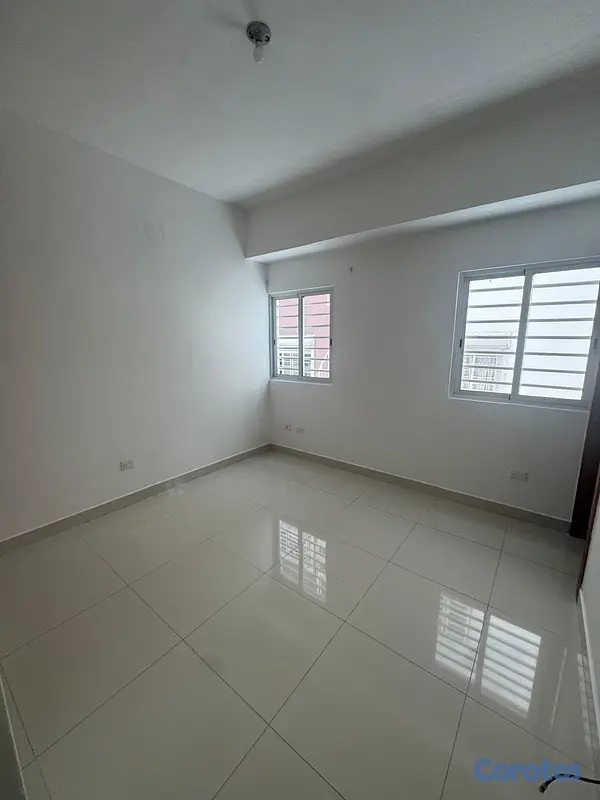 apartamentos - Amplio Apartamento en Alquiler – Mirador Sur.
 8