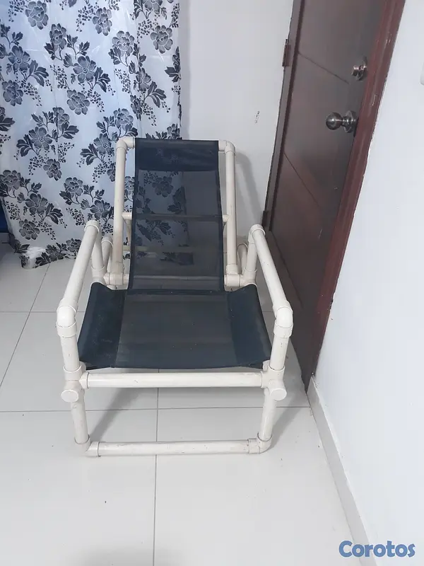 muebles y colchones - Vendo chair long en muy resistente material pvc 3
