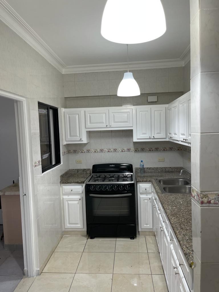 apartamentos - Vendo en Piantini
Apartamento en 2do nivel 
 1