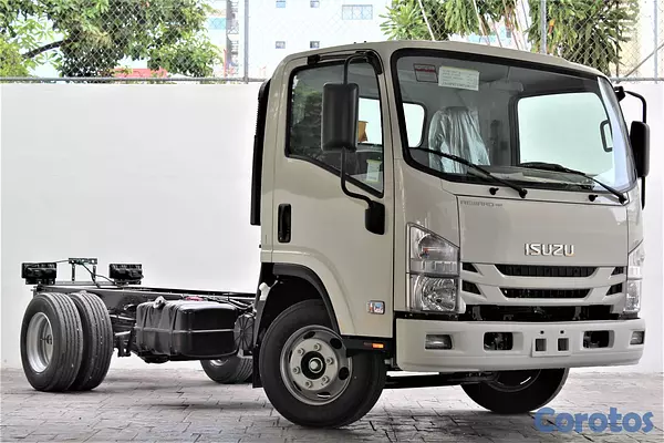 camiones y vehiculos pesados - Isuzu NPR 14 pies  2
