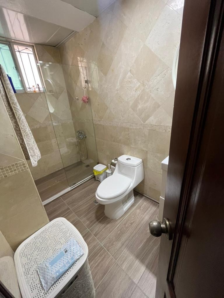 apartamentos - Apartamento en Naco 3er piso 
 6