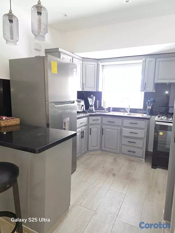 apartamentos - Urb. REAL, apto Clásico remodelado nivel alto excelente Distribución y ubicación 4